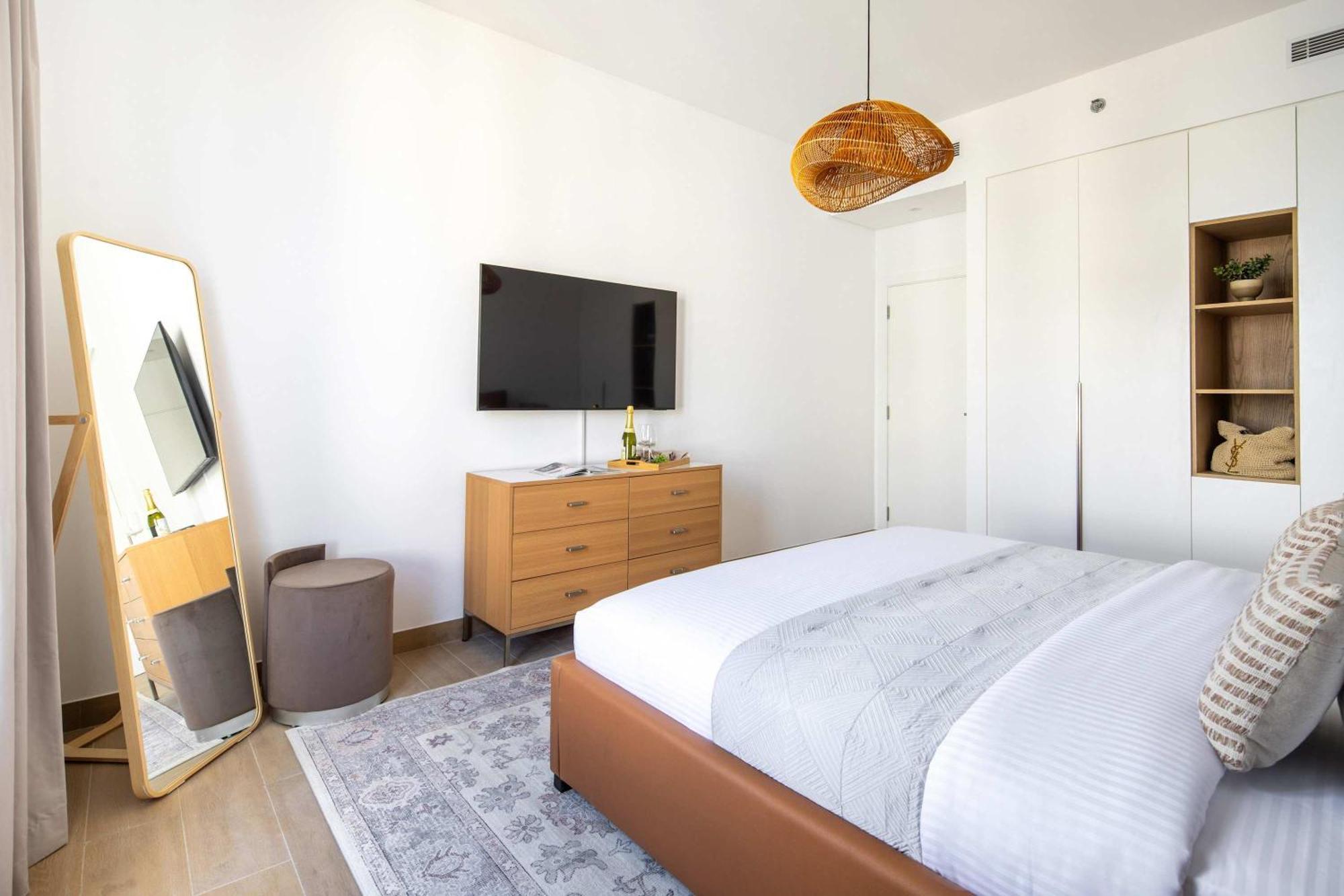 Apartment Frank Porter - La Sirene Dubai